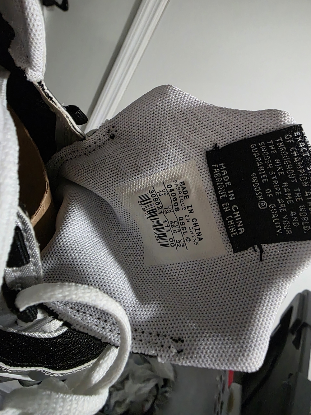 Nike White and Black Mesh Sneaker Bowerman Size 14 Vintage Running Sneaker - Picture 3 of 12
